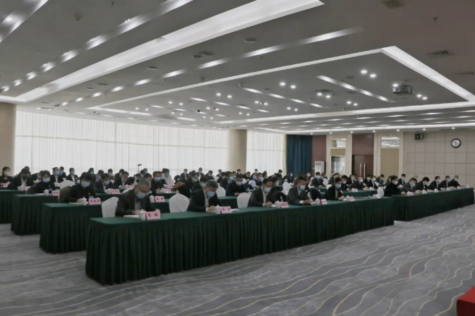 尊龙集团、温泉集团举办贯彻落实市第十三次党代会精神宣讲报告会(图3)