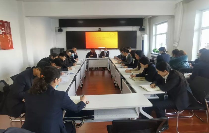 尊龙集团、温泉集团召开“两会”及元旦春节信访维稳专题会议