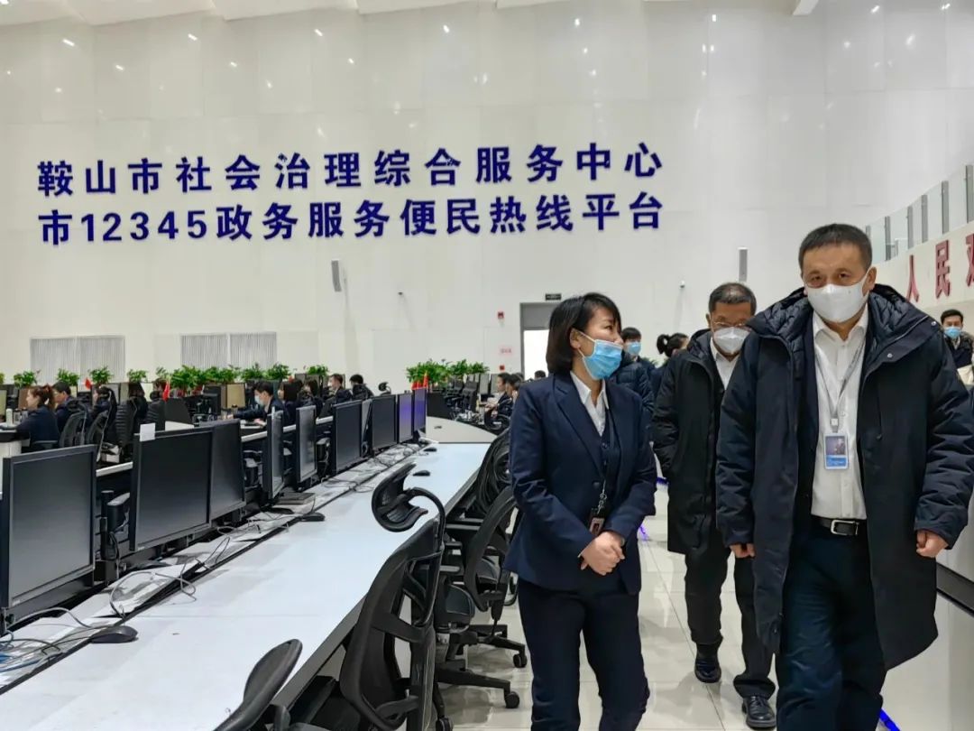 数九冬风冰雪寒，新春慰问关怀暖